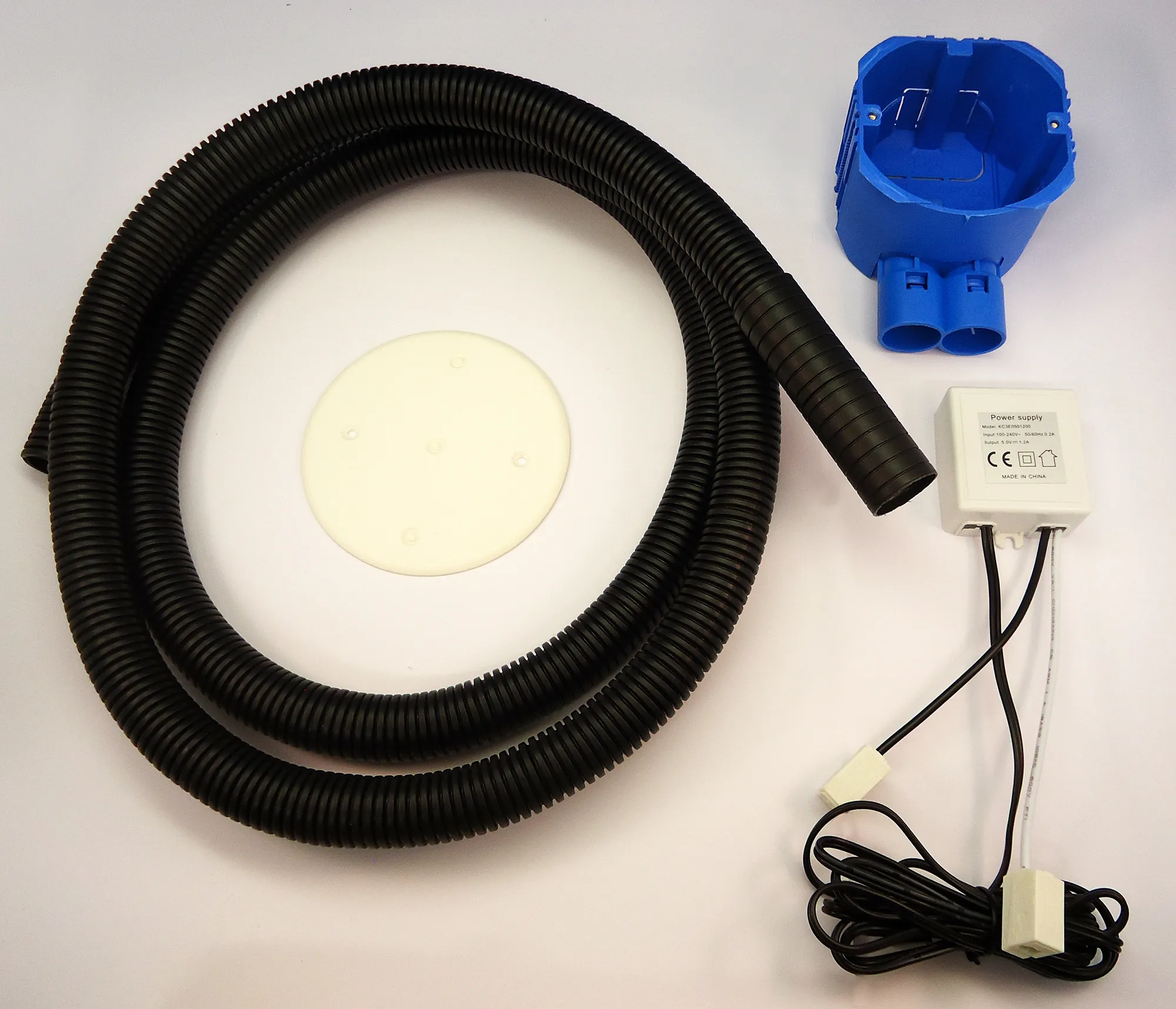 NEA/KATION UP napajalnik