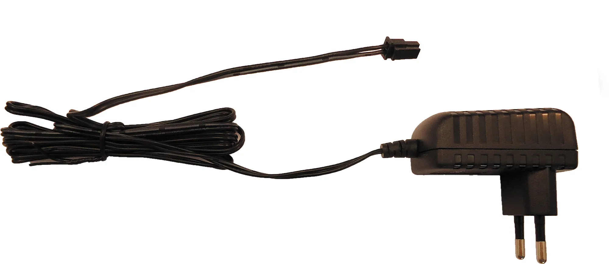 NEA/KATION napajalnik