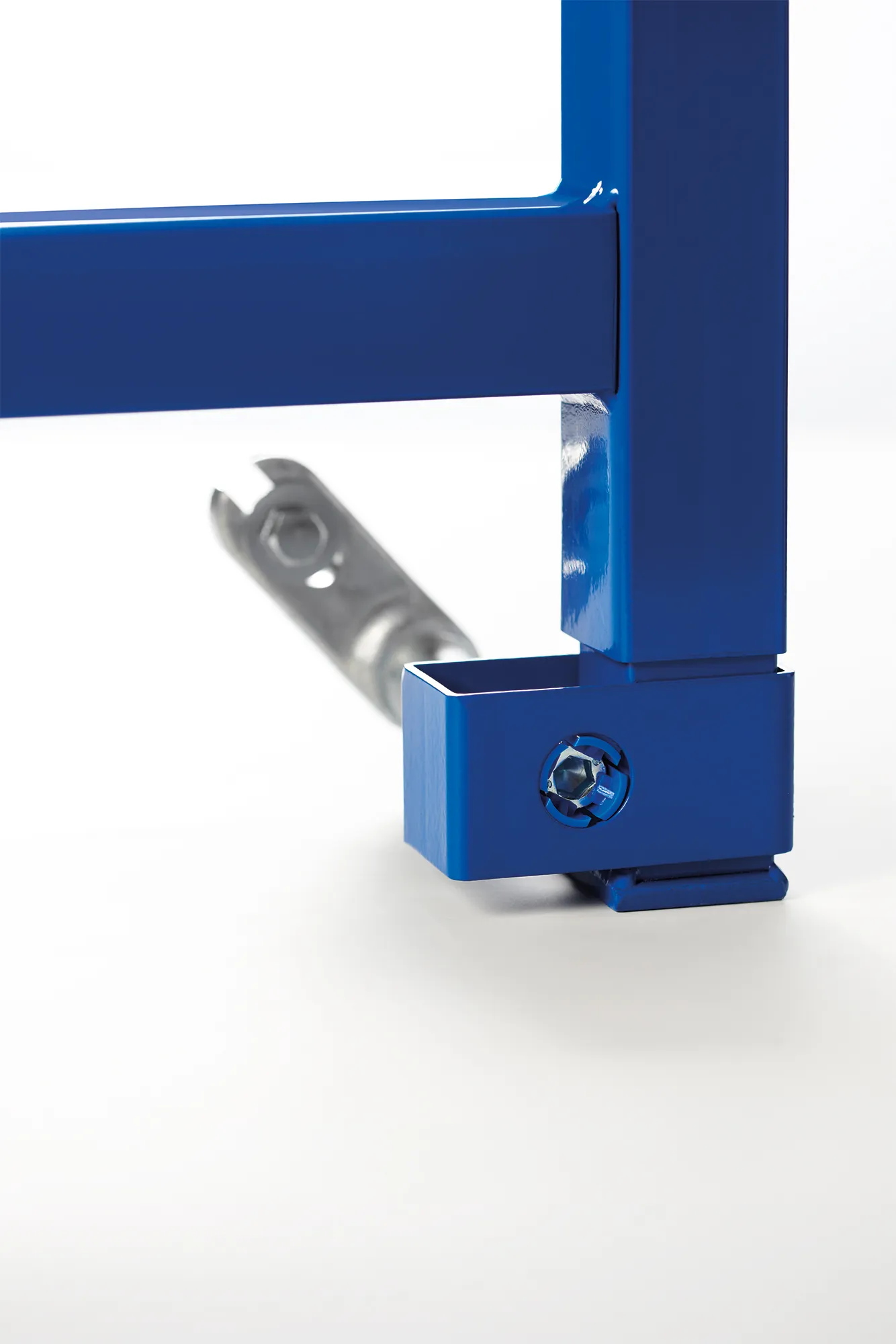 Set za spodnjo zidno pritrditev